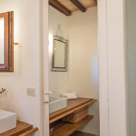 Villa Il Vecchio Ulivo 10 *
