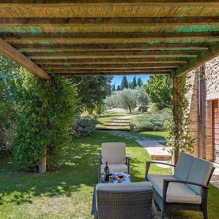 Villa Il Vecchio Ulivo 10